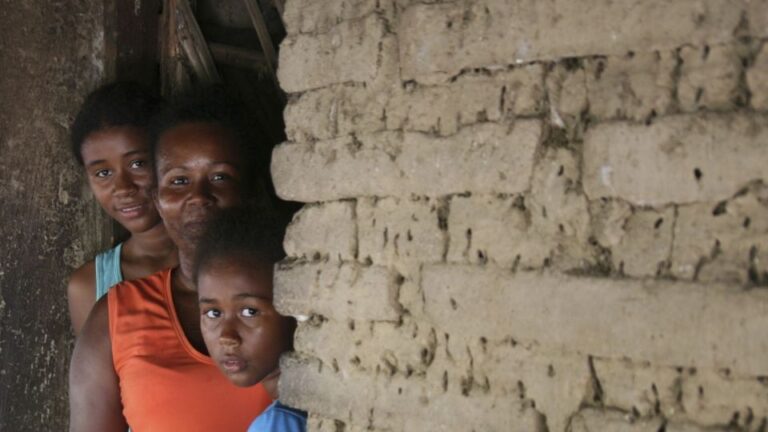 f960x540-784332_858407_2546